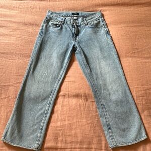 BDG low rise jeans size 26